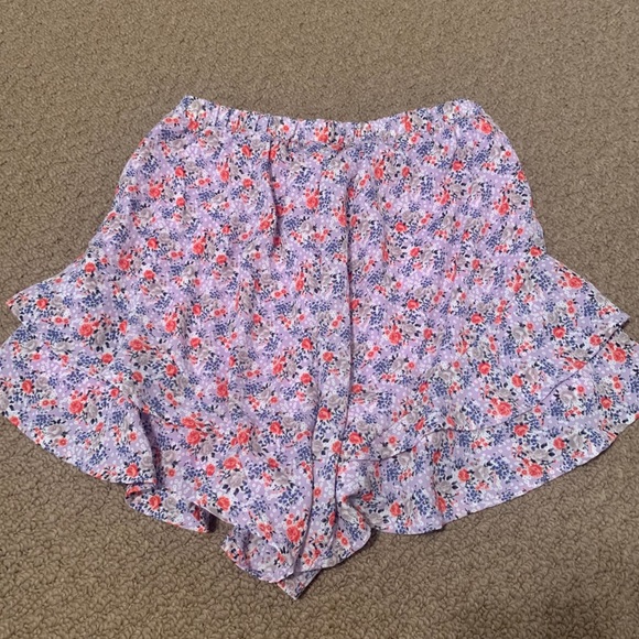 Floral Shorts - Picture 2 of 4